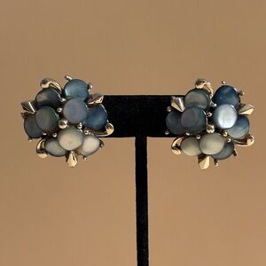 Marhill Vintage Silver Blue MOP Disk Cluster Clip Earrings 1”